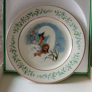 Avon Gold and Green Artistic Commemorative Plate 1975